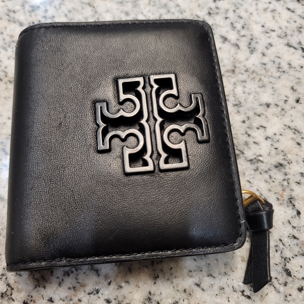 Black Tory Burch Bifold Wallet - Used